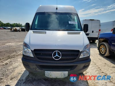 Piąte zdjęcie samochodu w środku: 2013 MERCEDES-BENZ SPRINTER 3500 DELIVERY VAN VIN:WD3PF1CC9D5754221 - miniatura