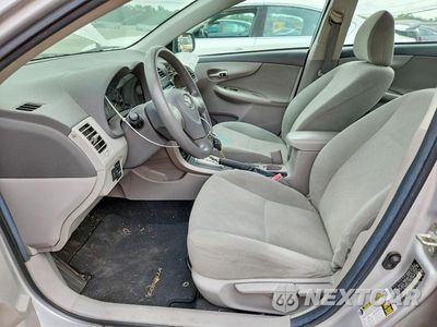 Zdjęcie 7 z 12 samochodu: 2010 TOYOTA COROLLA LE VIN:2T1BU4EE2AC350732 - miniatura