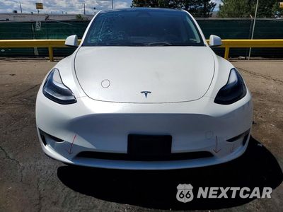 Piąte zdjęcie samochodu w środku: 2025 TESLA MODEL Y VIN:7SAYGDEF9SF310402 - miniatura