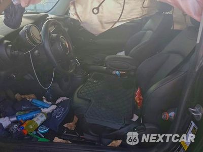 Zdjęcie 7 z 12 samochodu: 2020 MINI COOPER S VIN:WMWXR5C03L2L91910 - miniatura