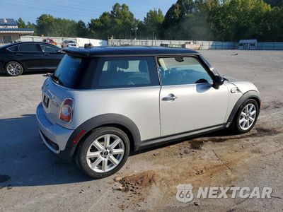 Trzecie zdjęcie samochodu z tyłu: 2013 MINI COOPER S VIN:WMWSV3C56DT392924 - miniatura