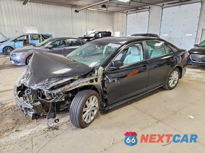 2014 TOYOTA CAMRY HYBRID XLE 4T1BD1FK5EU118682 - główne zdjęcie licytacji z USA - miniatura