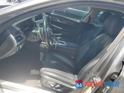 Zdjęcie 7 z 12 samochodu: 2018 BMW 740 XE VIN:WBA7J2C57JG938386 - miniatura