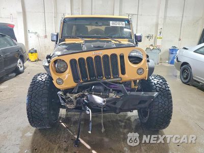 Piąte zdjęcie samochodu w środku: 2014 JEEP WRANGLER UNLIMITED SAHARA VIN:1C4HJWEG3EL136394 - miniatura