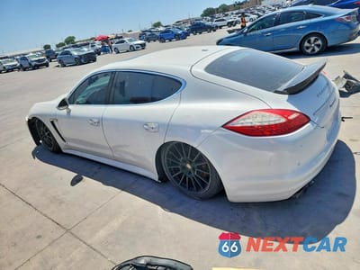 Drugie zdjęcie samochodu z przodu: 2011 PORSCHE PANAMERA S VIN:WP0AB2A7XBL060634 - miniatura