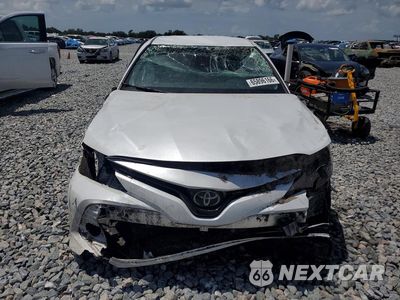 Piąte zdjęcie samochodu w środku: 2020 TOYOTA CAMRY XLE VIN:4T1F11AK0LU912424 - miniatura