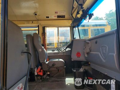 Piąte zdjęcie samochodu w środku: 2014 IC CORPORATION CE SERIES SCHOOL - SCHOOL BUS VIN:4DRBUAAN3EB778829 - miniatura