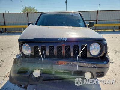 Piąte zdjęcie samochodu w środku: 2014 JEEP PATRIOT SPORT VIN:1C4NJPBA4ED632419 - miniatura