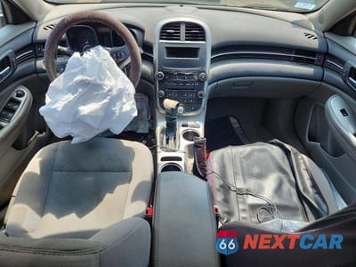 Zdjęcie 8 z 12 samochodu: 2015 CHEVROLET MALIBU LS VIN:1G11B5SL2FF332880 - miniatura