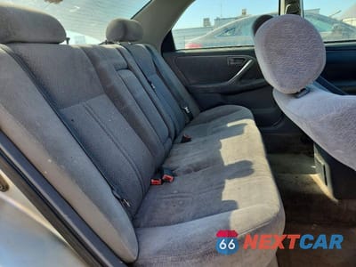Zdjęcie 10 z 12 samochodu: 2000 TOYOTA CAMRY LE V6 VIN:JT2BF28K5Y0245437 - miniatura