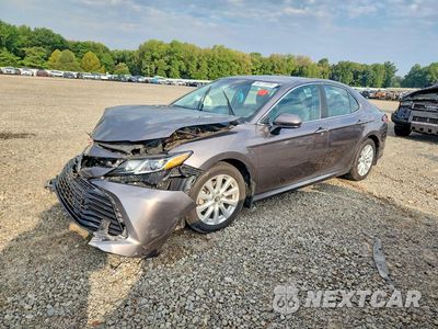 2018 TOYOTA CAMRY LE 4T1B11HK0JU547082 - główne zdjęcie licytacji z USA - miniatura