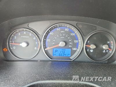 Zdjęcie 9 z 12 samochodu: 2010 HYUNDAI SANTA FE GLS VIN:5NMSG3AB6AH396359 - miniatura