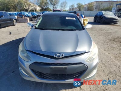 Piąte zdjęcie samochodu w środku: 2015 HYUNDAI SONATA HYBRID LIMITED VIN:KMHEC4A46FA131728 - miniatura