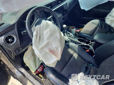 Zdjęcie 8 z 12 samochodu: 2018 TOYOTA COROLLA SE VIN:5YFBURHE1JP756896 - miniatura