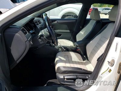 Zdjęcie 7 z 12 samochodu: 2016 VOLKSWAGEN JETTA SPORT VIN:3VWD17AJ0GM251653 - miniatura