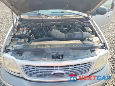 Zdjęcie 12 z 13 samochodu: 2002 FORD EXPEDITION XLT VIN:1FMFU16L22LA84616 - miniatura