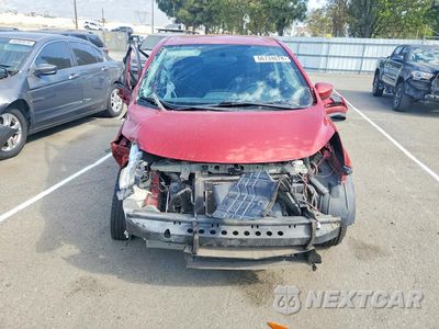 Piąte zdjęcie samochodu w środku: 2015 NISSAN VERSA NOTE SV VIN:3N1CE2CP0FL448031 - miniatura