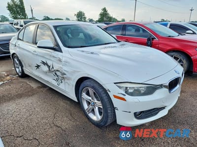 Czwarte zdjęcie samochodu z boku: 2014 BMW 320 I XDRIVE VIN:WBA3C3C57EF984794 - miniatura