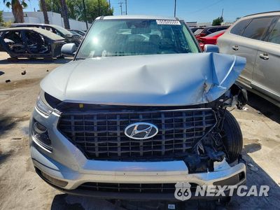 Piąte zdjęcie samochodu w środku: 2021 HYUNDAI VENUE SE VIN:KMHRB8A33MU068182 - miniatura