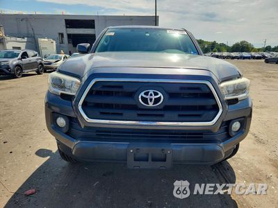 Piąte zdjęcie samochodu w środku: 2016 TOYOTA TACOMA SR5 V6 VIN:3TMAZ5CN6GM019996 - miniatura