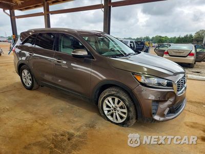 Czwarte zdjęcie samochodu z boku: 2019 KIA SORENTO LX VIN:5XYPG4A36KG528780 - miniatura