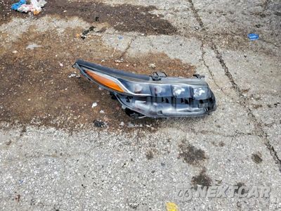 Zdjęcie 12 z 13 samochodu: 2022 TOYOTA PRIUS PRIME LE VIN:JTDKAMFPXN3215490 - miniatura