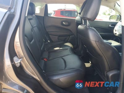 Zdjęcie 11 z 13 samochodu: 2019 JEEP COMPASS LIMITED VIN:3C4NJDCB2KT648288 - miniatura