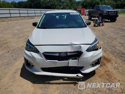 Piąte zdjęcie samochodu w środku: 2019 SUBARU IMPREZA VIN:4S3GTAA61K3728197 - miniatura