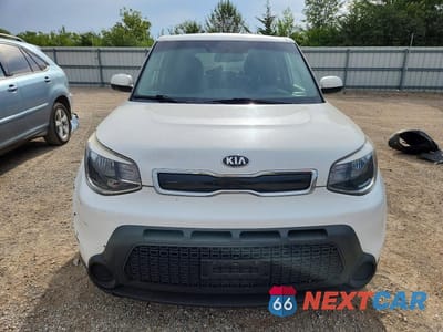 Piąte zdjęcie samochodu w środku: 2015 KIA SOUL + VIN:KNDJP3A52F7788324 - miniatura