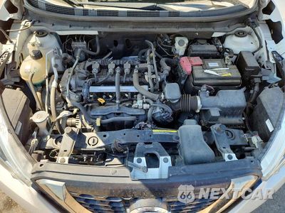 Zdjęcie 11 z 12 samochodu: 2019 NISSAN KICKS SR VIN:3N1CP5CU7KL510164 - miniatura