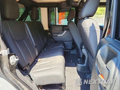 Zdjęcie 11 z 13 samochodu: 2018 JEEP WRANGLER UNLIMITED SPORT VIN:1C4BJWDG9JL818827 - miniatura