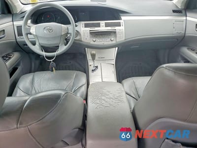 Zdjęcie 8 z 12 samochodu: 2005 TOYOTA AVALON XL VIN:4T1BK36B75U033568 - miniatura