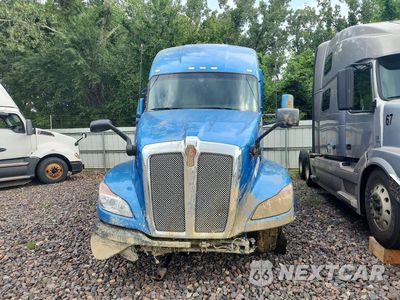 Piąte zdjęcie samochodu w środku: 2023 KENWORTH T680 SEMI TRUCK VIN:1XKYDP9X0PJ243817 - miniatura