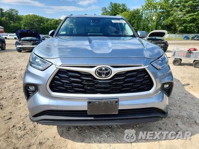 Piąte zdjęcie samochodu w środku: 2020 TOYOTA HIGHLANDER XLE VIN:5TDGZRBH3LS043812 - miniatura