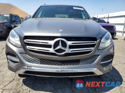 Piąte zdjęcie samochodu w środku: 2017 MERCEDES-BENZ GLE 350 VIN:4JGDA5JB6HA880974 - miniatura