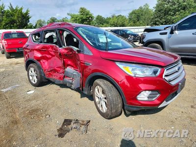 Czwarte zdjęcie samochodu z boku: 2019 FORD ESCAPE SE VIN:1FMCU9GDXKUA84415 - miniatura