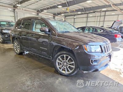 Czwarte zdjęcie samochodu z boku: 2014 JEEP COMPASS LIMITED VIN:1C4NJDCB1ED831997 - miniatura