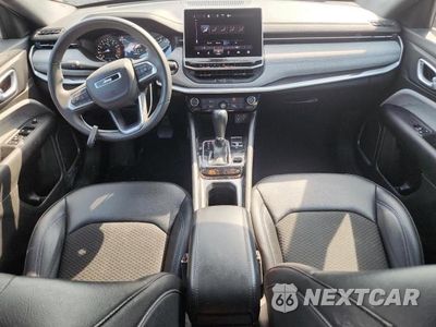 Zdjęcie 8 z 13 samochodu: 2024 JEEP COMPASS LATITUDE VIN:3C4NJDBN9RT604486 - miniatura