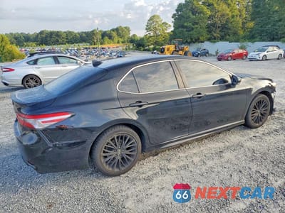 Trzecie zdjęcie samochodu z tyłu: 2020 TOYOTA CAMRY SE VIN:4T1G11AK0LU902075 - miniatura