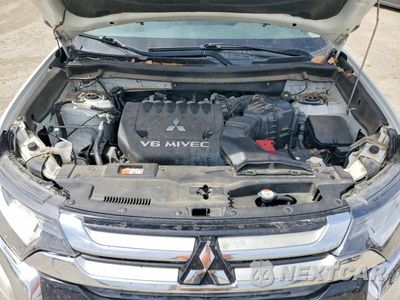 Zdjęcie 12 z 13 samochodu: 2016 MITSUBISHI OUTLANDER GT VIN:JA4JZ4AX2GZ022112 - miniatura