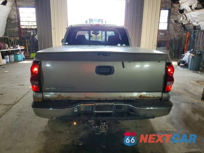 Zdjęcie 6 z 12 samochodu: 2006 CHEVROLET SILVERADO K1500 VIN:2GCEK19B361242014 - miniatura