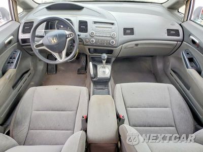 Zdjęcie 8 z 12 samochodu: 2010 HONDA CIVIC LX VIN:2HGFA1F5XAH554399 - miniatura