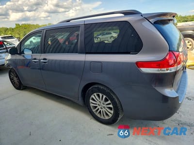 Drugie zdjęcie samochodu z przodu: 2014 TOYOTA SIENNA XLE 8-PASSENGER VIN:5TDYK3DC8ES510474 - miniatura