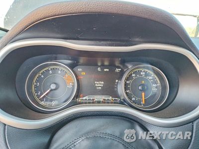 Zdjęcie 9 z 12 samochodu: 2017 JEEP CHEROKEE TRAILHAWK VIN:1C4PJMBS2HW616325 - miniatura
