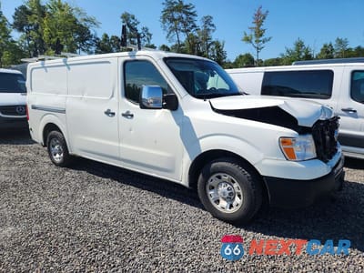 Czwarte zdjęcie samochodu z boku: 2021 NISSAN NV 2500 HD SV VIN:1N6AF0KY2MN807387 - miniatura