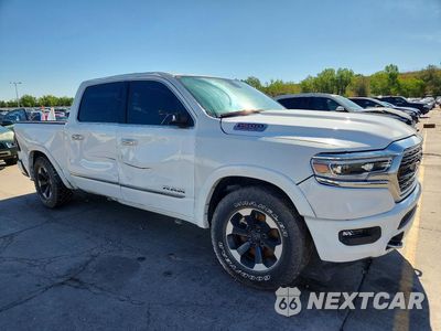Czwarte zdjęcie samochodu z boku: 2022 RAM 1500 LIMITED VIN:1C6SRFHT4NN375309 - miniatura
