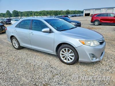 Czwarte zdjęcie samochodu z boku: 2014 TOYOTA CAMRY XLE VIN:4T1BF1FK9EU431292 - miniatura