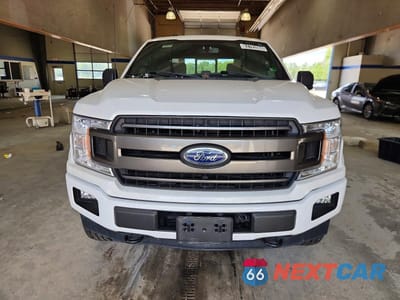 Piąte zdjęcie samochodu w środku: 2018 FORD F150 SUPERCREW VIN:1FTEW1EG6JFC71742 - miniatura