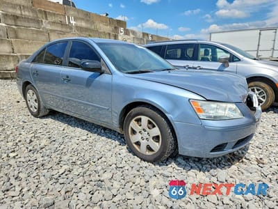 Czwarte zdjęcie samochodu z boku: 2010 HYUNDAI SONATA GLS VIN:5NPET4AC1AH629736 - miniatura