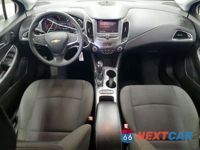 Zdjęcie 8 z 12 samochodu: 2019 CHEVROLET CRUZE LS VIN:1G1BC5SM7K7136707 - miniatura